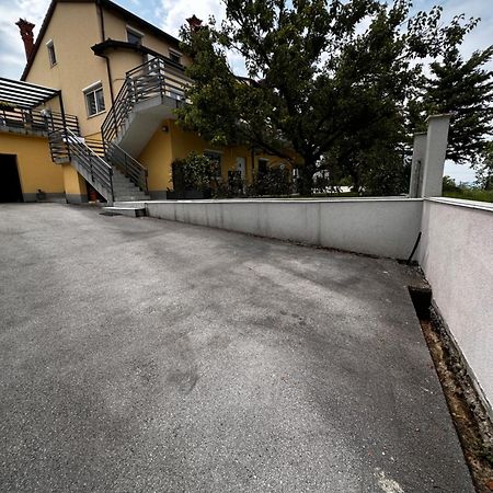 Riad Apartments Zgornje Skofije Kültér fotó