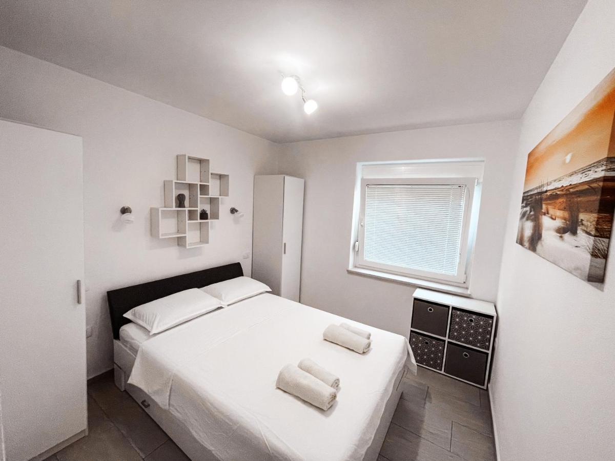 Riad Apartments Zgornje Skofije Kültér fotó