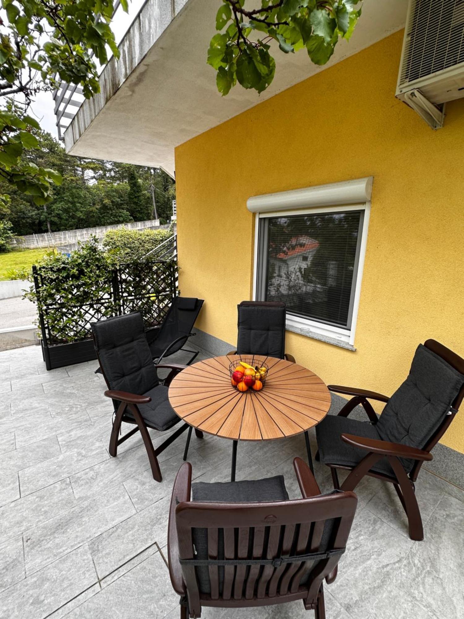 Riad Apartments Zgornje Skofije Kültér fotó
